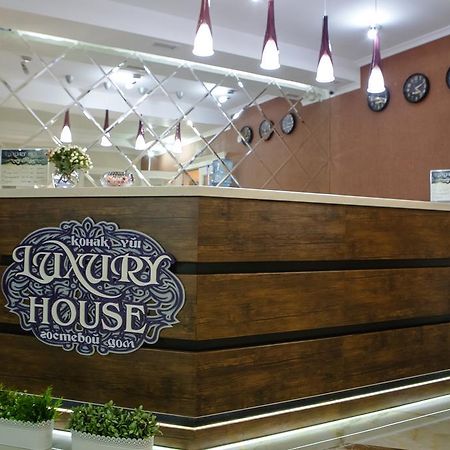 Luxury House Hotel ชุมเกนท์ ภายนอก รูปภาพ