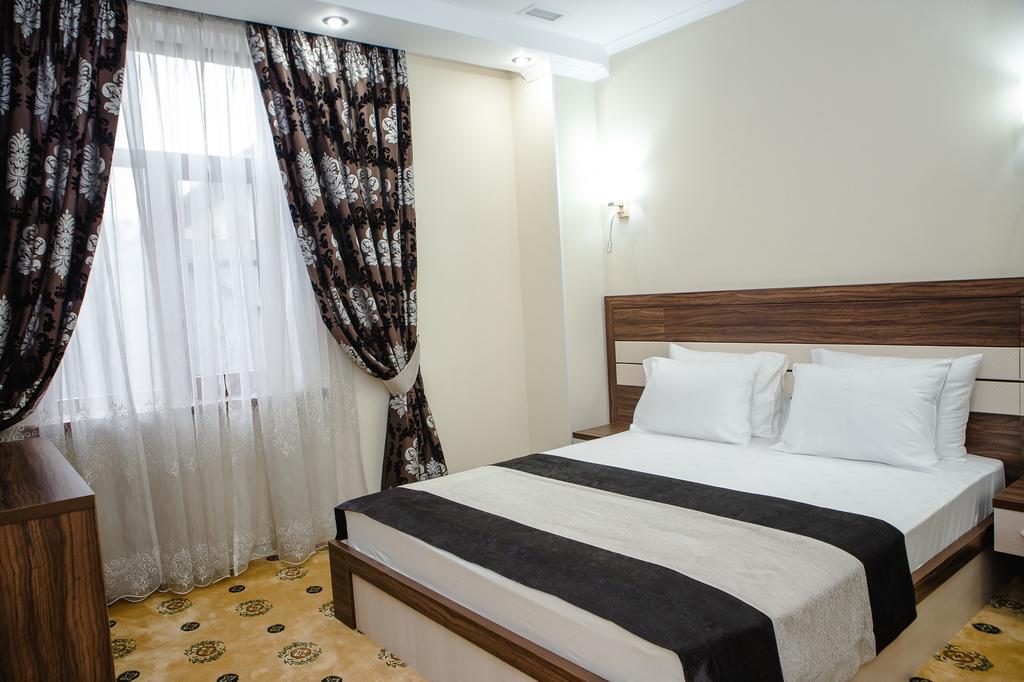 Luxury House Hotel ชุมเกนท์ ภายนอก รูปภาพ