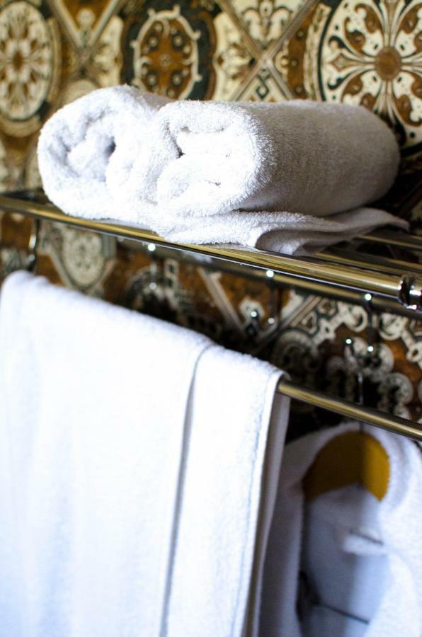 Luxury House Hotel ชุมเกนท์ ภายนอก รูปภาพ