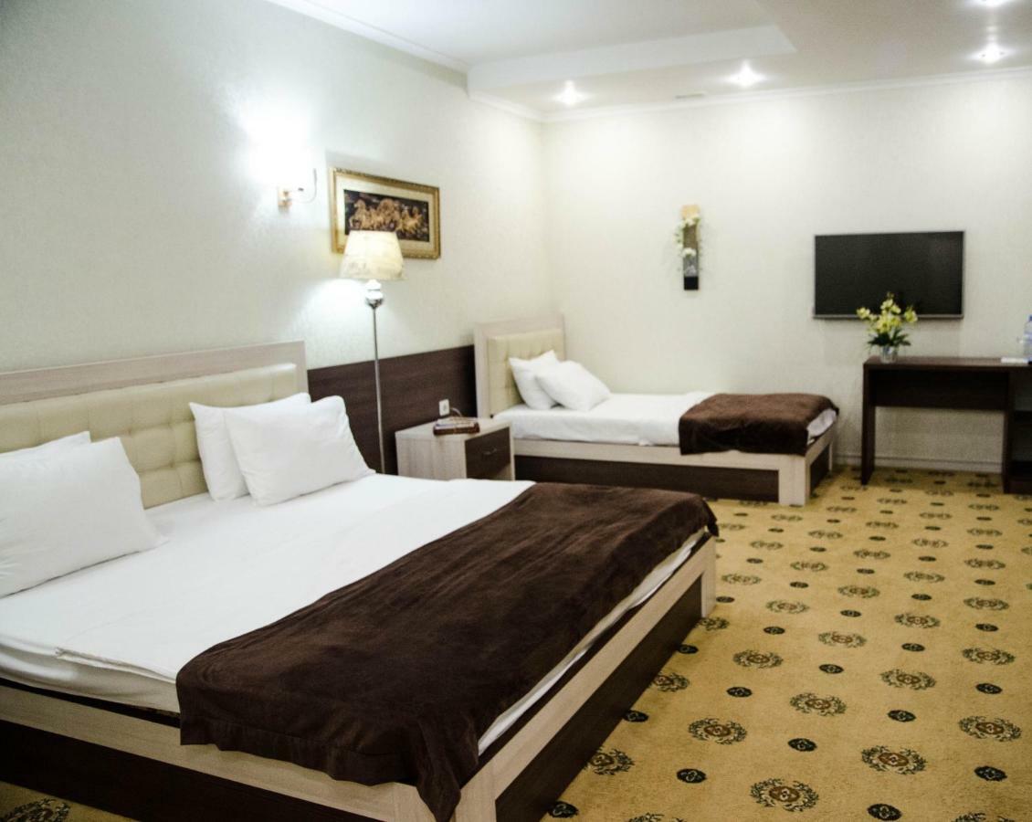 Luxury House Hotel ชุมเกนท์ ภายนอก รูปภาพ