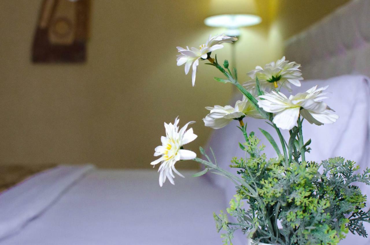Luxury House Hotel ชุมเกนท์ ภายนอก รูปภาพ