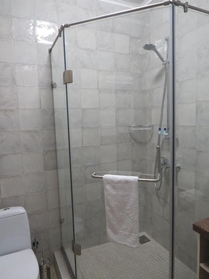 Luxury House Hotel ชุมเกนท์ ภายนอก รูปภาพ